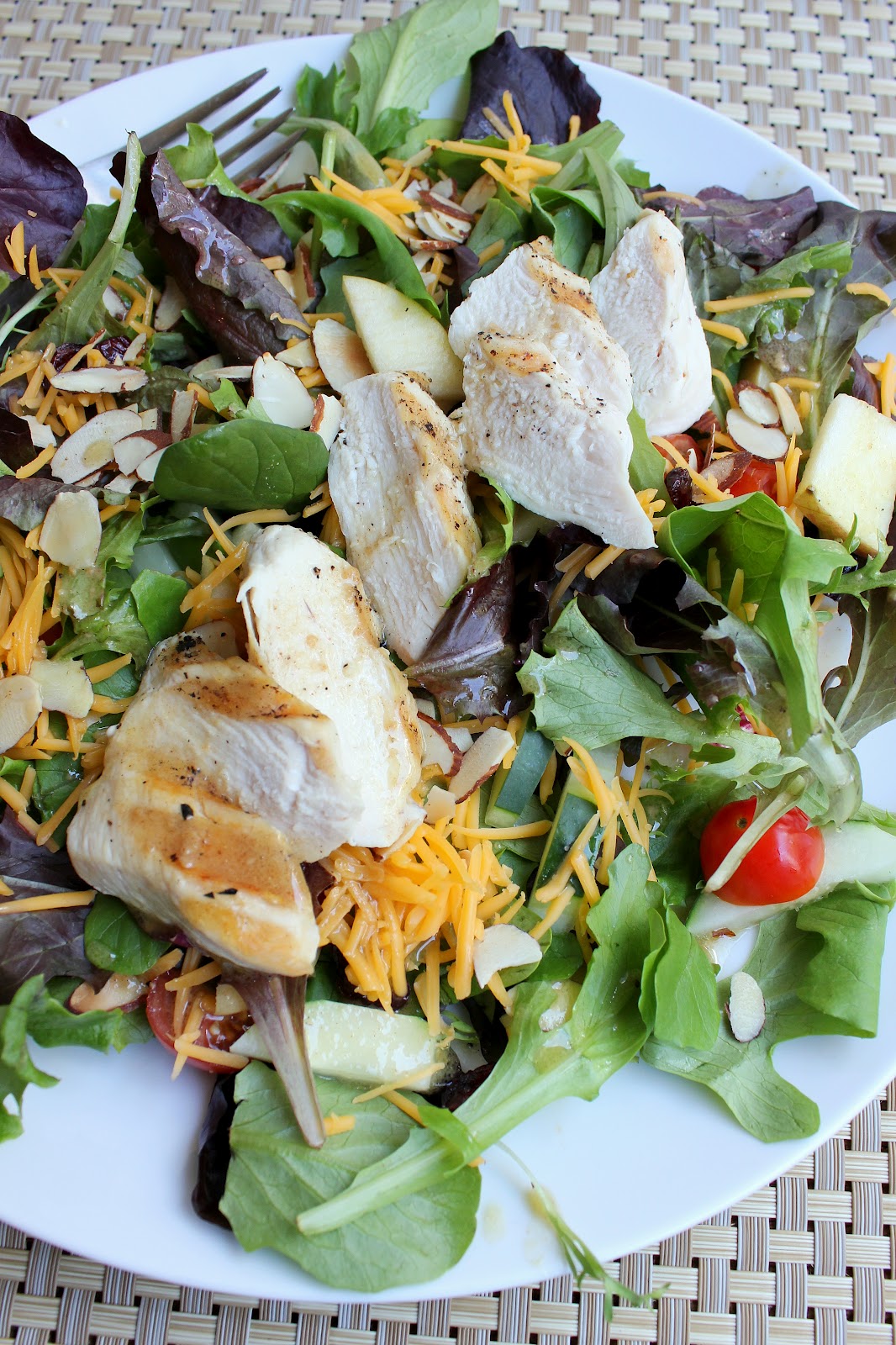 Cranberry-Almond Grilled Chicken Salad | A Hint of Honey