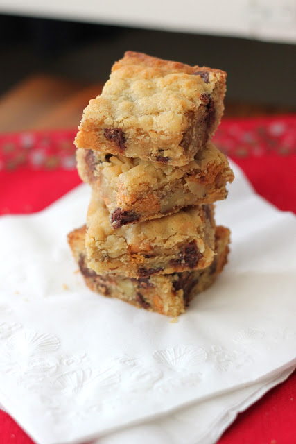 Chocolate Chip, Butterscotch, and Walnut Cookie Bars