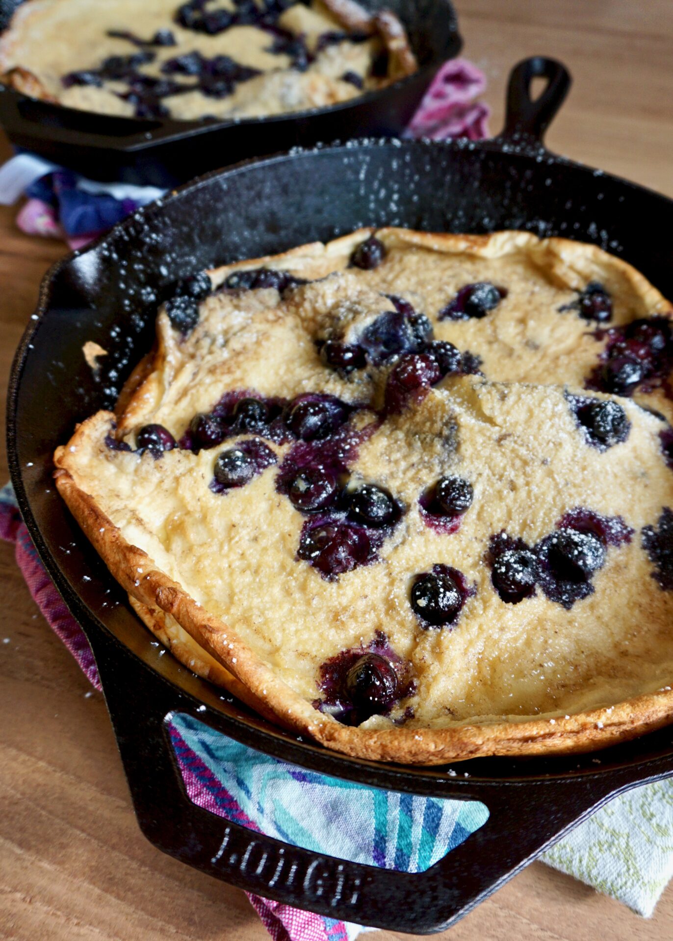 Dutch Baby Pancake -Easy Crispy Oven Pancake